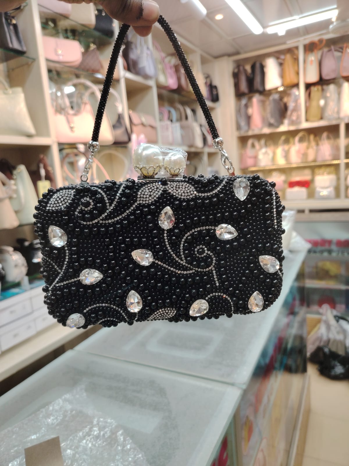 ML16081 Party purse Black