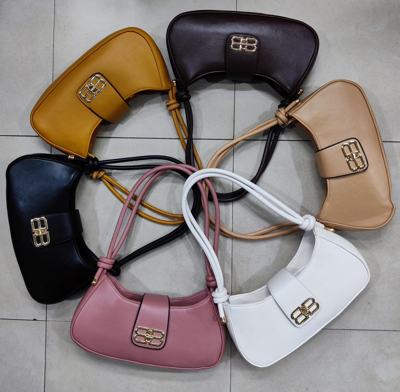 Ledis side bag moon type